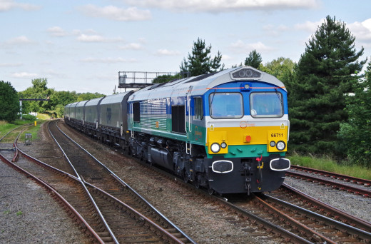 973335 (a): :2048x1346